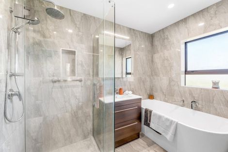 Photo of property in 36 Montclair Rise, Browns Bay, Auckland, 0630