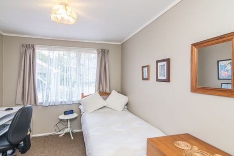 Photo of property in 11 Konini Grove, Raumati Beach, Paraparaumu, 5032