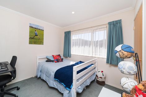 Photo of property in 12/358 College Street, West End, Palmerston North, 4410