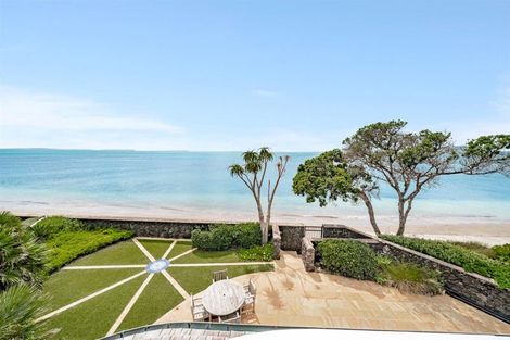 Photo of property in 27 Muritai Road, Milford, Auckland, 0620