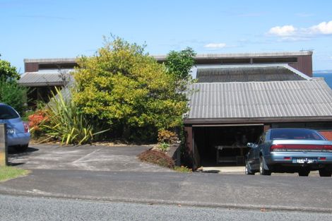 Photo of property in 17 Churchill Road, Murrays Bay, Auckland, 0630