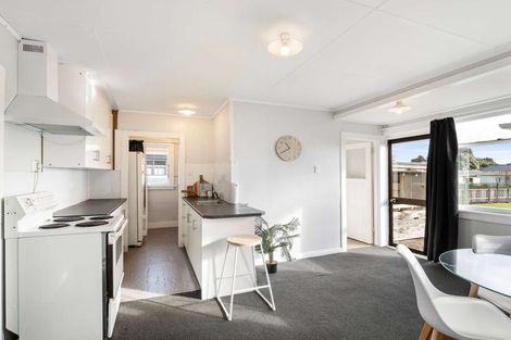 Photo of property in 6 Harper Street, Gonville, Whanganui, 4501