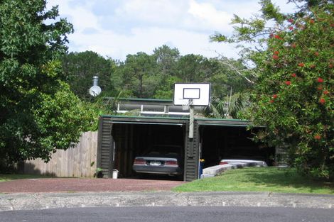 Photo of property in 14 Cloverly Crescent, Campbells Bay, Auckland, 0630