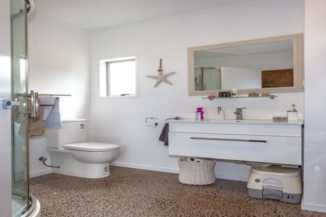 Photo of property in 102d Link Road, Hahei, Whitianga, 3591