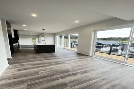 Photo of property in 34 Hokioi Drive, Kenepuru, Porirua, 5022