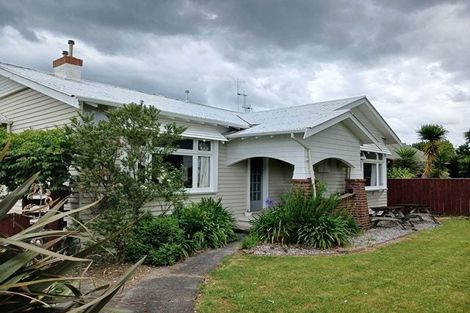 Photo of property in 52 Manapouri Crescent, Hokowhitu, Palmerston North, 4410