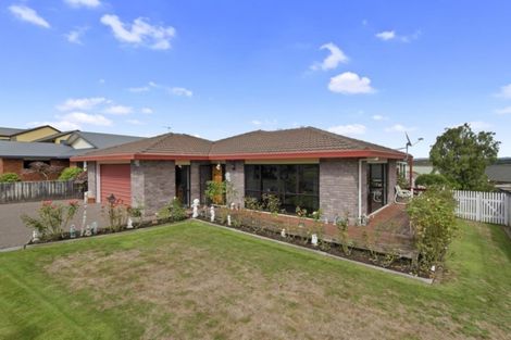 Photo of property in 7 Silhouette Way, Western Heights, Hamilton, 3200