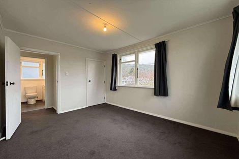 Photo of property in 21 Rimutaka Street, Paraparaumu, 5032
