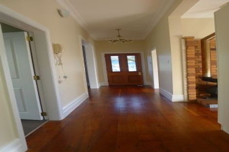 Photo of property in 27 Tawa Terrace, Tawa, Wellington, 5028