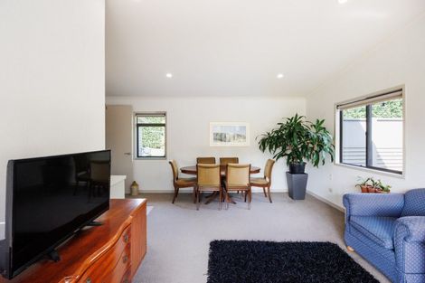 Photo of property in 291 Napier Road, Kelvin Grove, Palmerston North, 4470