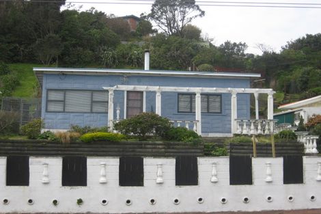 Photo of property in 23 Simons Street, Moturoa, New Plymouth, 4310