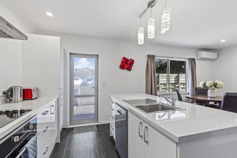 Photo of property in 12a Whitehouse Road, Titahi Bay, Porirua, 5022