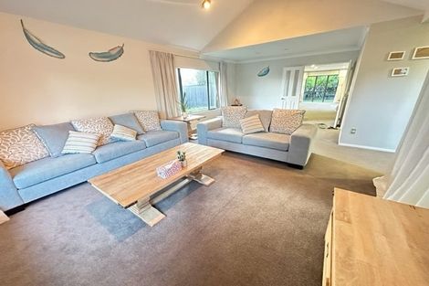 Photo of property in 14 Annalong Road, Dannemora, Auckland, 2016
