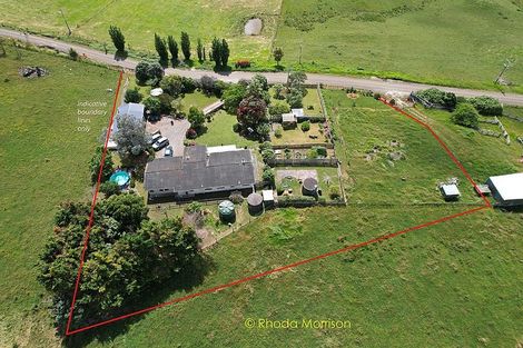 Photo of property in 52 Gallie Branch Road, Matakohe, 0594