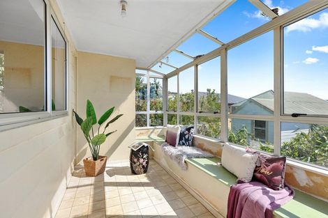 Photo of property in 2/27 Kenwyn Terrace, Newtown, Wellington, 6021