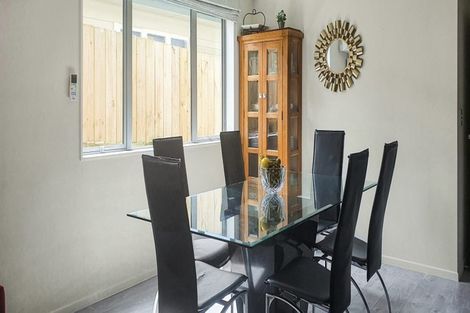 Photo of property in 58a Staveley Avenue, Mount Roskill, Auckland, 1041