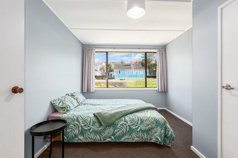 Photo of property in 1a Stephen Street, Tawa, Wellington, 5028