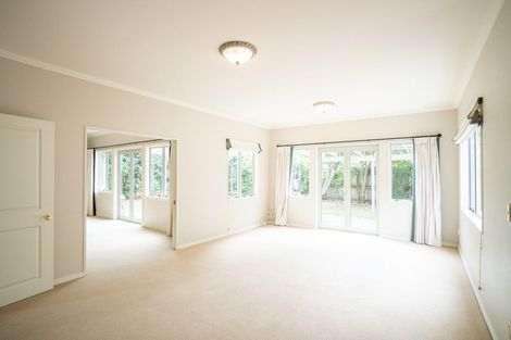 Photo of property in 4 Pastoral Lane, Hokowhitu, Palmerston North, 4410