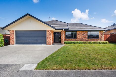Photo of property in 43 Geneva Terrace, Kelvin Grove, Palmerston North, 4414