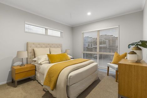 Photo of property in 9 Tuatini Place, Long Bay, Auckland, 0630