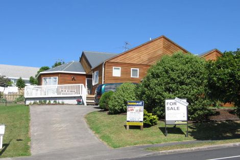 Photo of property in 51 Fitzwilliam Drive, Torbay, Auckland, 0630