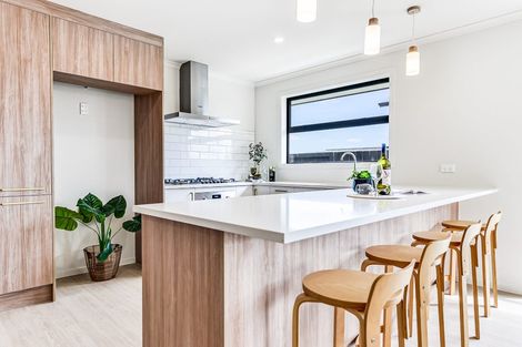 Photo of property in 10 Oralee Terrace, Peacocke, Hamilton, 3206