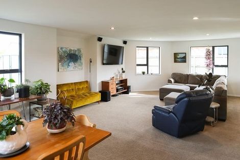 Photo of property in 1 White Hart Lane, Mosgiel, 9024