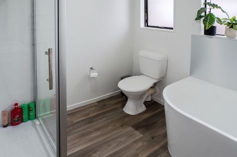 Photo of property in 1158 Heaphy Terrace, Fairfield, Hamilton, 3214