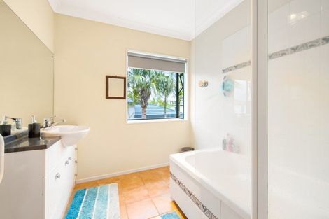 Photo of property in 14 Gerda Place, Ranui, Auckland, 0612