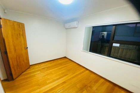 Photo of property in 65 Divich Avenue, Te Atatu South, Auckland, 0610