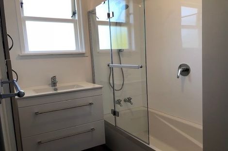 Photo of property in 5b Francis Road, Paraparaumu Beach, Paraparaumu, 5032