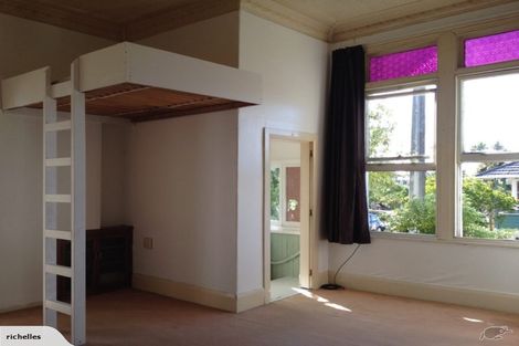 Photo of property in 18 Shoal Bay Road, Devonport, Auckland, 0624