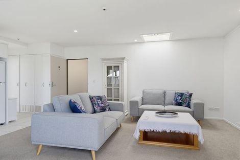 Photo of property in Beachpoint Apartments, 2/5 West End Road, Ohope, 3121