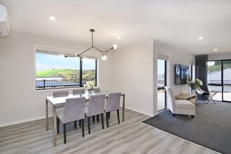 Photo of property in 16 Ballintoy Park Drive, Welcome Bay, Tauranga, 3175