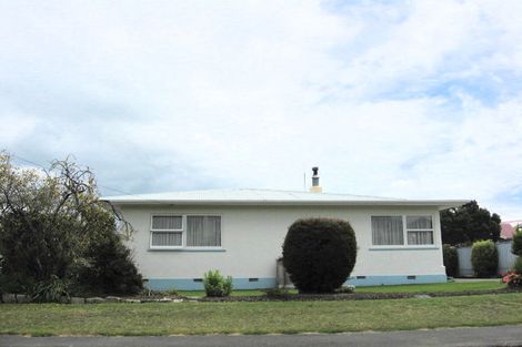 Photo of property in 10 Reeves Street, Stoke, Nelson, 7011