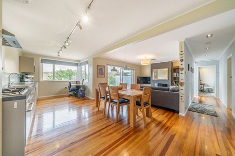 Photo of property in 35 Poto Road, Normandale, Lower Hutt, 5010