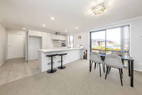 Photo of property in 51 Tawhiti Road, Pukekohe, 2120