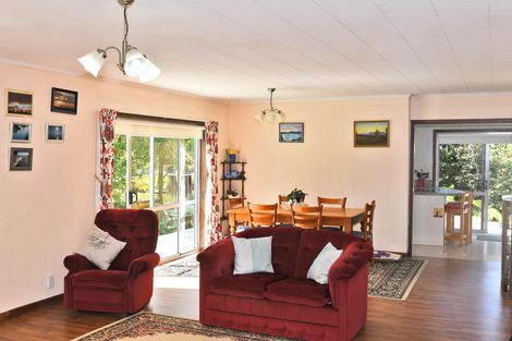 Photo of property in 77 Kaira Road, Kaiwaka, 0573