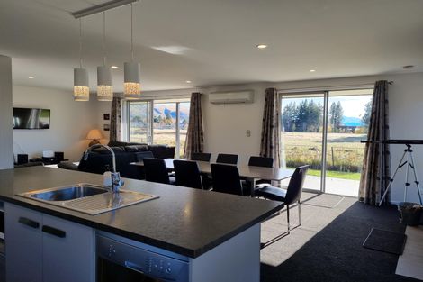 Photo of property in 4 Dwyer Place, Lake Tekapo, 7999
