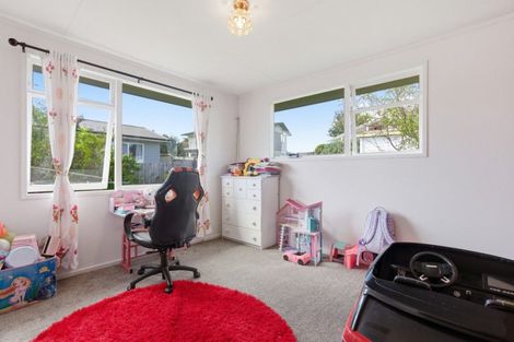 Photo of property in 14 Rangataua Street, Welcome Bay, Tauranga, 3112