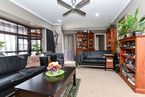 Photo of property in 6 Brough Place, St Andrews, Hamilton, 3200