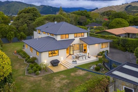 Photo of property in 17 Windsor Avenue, Waikanae, 5036