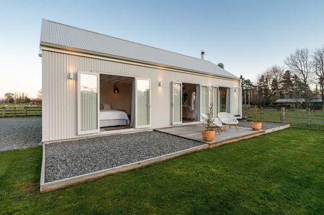 Photo of property in 6 Portland Road, Carterton, 5713