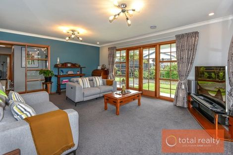 Photo of property in 14 Oldham Crescent, Halswell, Christchurch, 8025