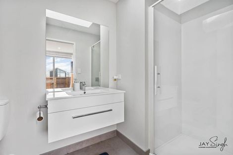 Photo of property in 20 Courage Road, Papakura, 2110