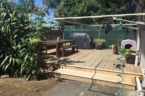 Photo of property in 2/50a Taharoto Road, Takapuna, Auckland, 0622