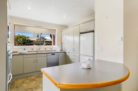 Photo of property in 27a Sayers Crescent, Ilam, Christchurch, 8041