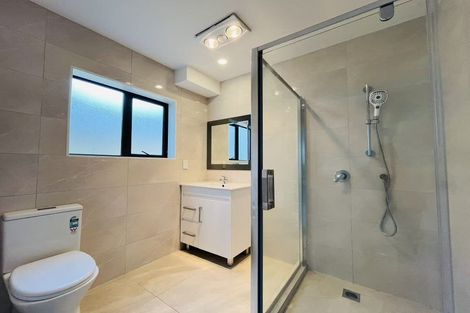 Photo of property in 15 Aronia Way, Goodwood Heights, Auckland, 2105