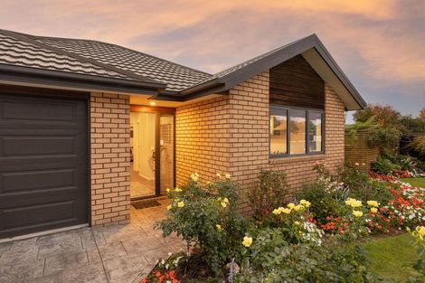 Photo of property in 61 Grimseys Road, Redwood, Christchurch, 8051
