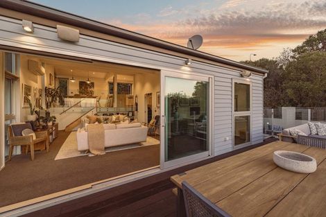 Photo of property in 277 Cannon Hill Crescent, Mount Pleasant, Christchurch, 8081